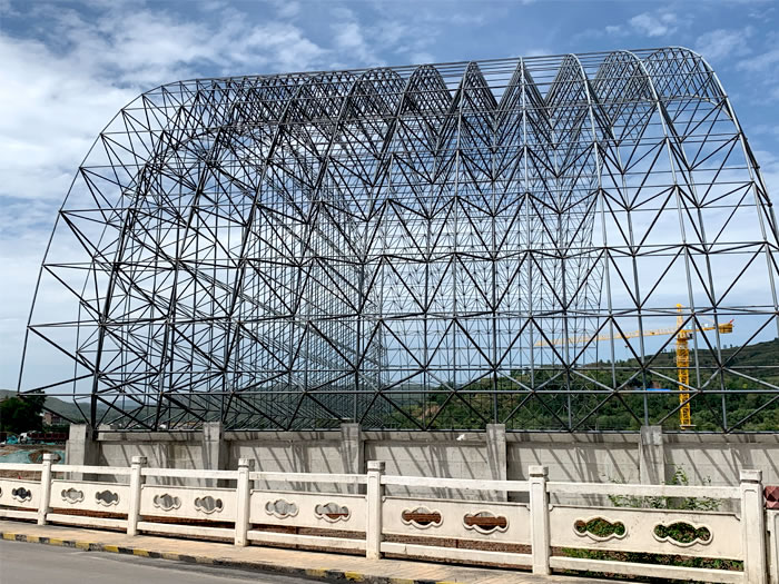 鹿泉山寨矿储煤棚网架